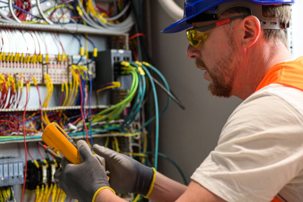 Best Affordable Emergency Electrician  in Hinton, WV